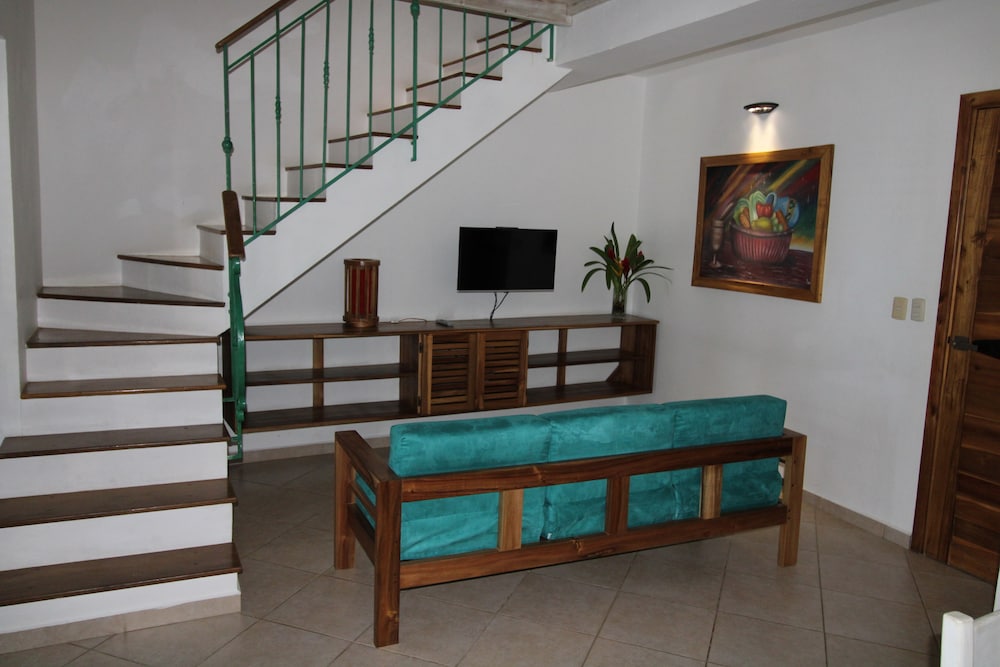 Albachiara Hotel 13/75