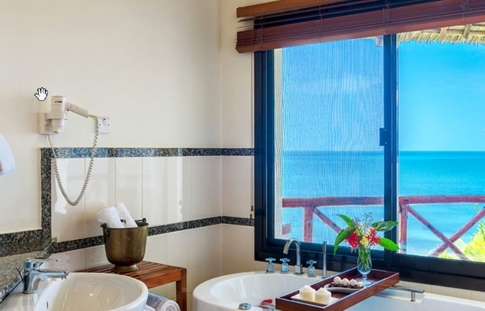 Sea Cliff Resort and Spa Hotel 22/80