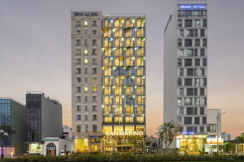 San Marino Boutique Danang 5/69