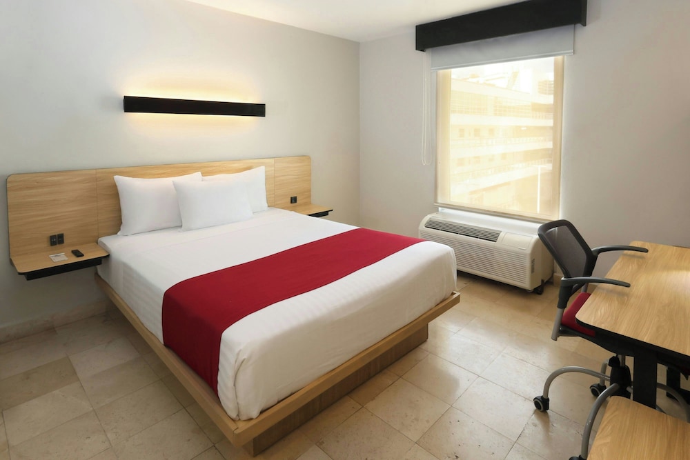 غرفة بسرير كوين، City Express by Marriott Cancun 2/10