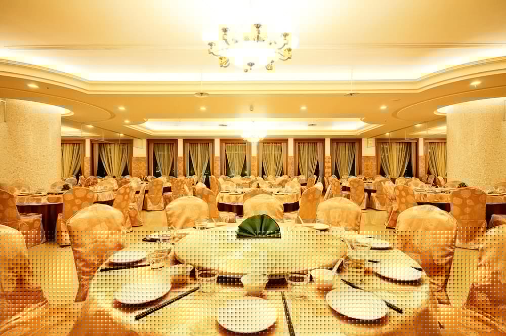 Yaling Hotel 31/40