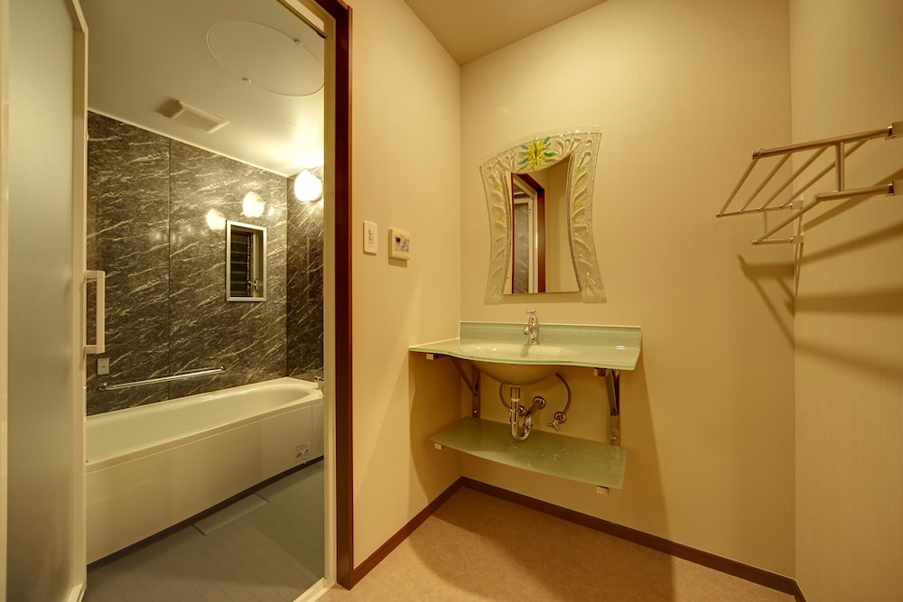 AJ Resort Island Ikeijima 64/65
