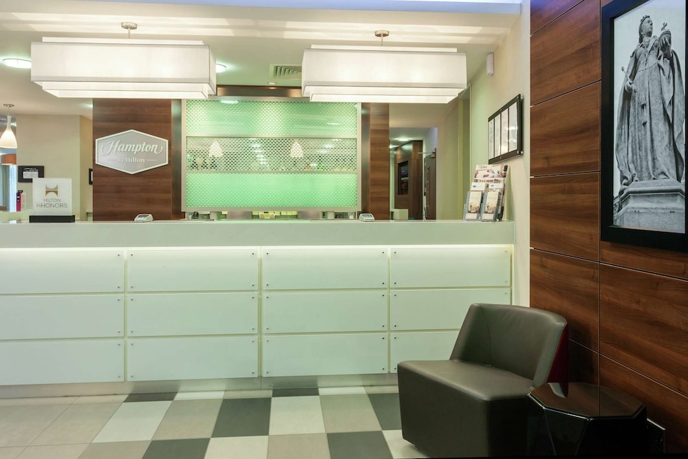 Hampton by Hilton Birmingham Jewellery Quarter 11/63