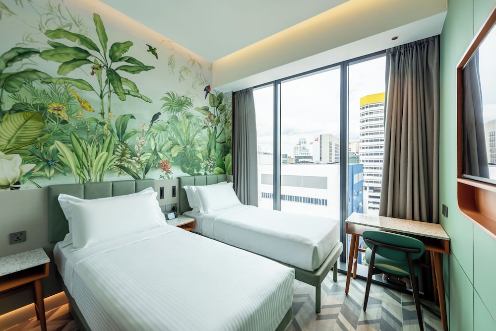 DELUXE, TWIN BEDS