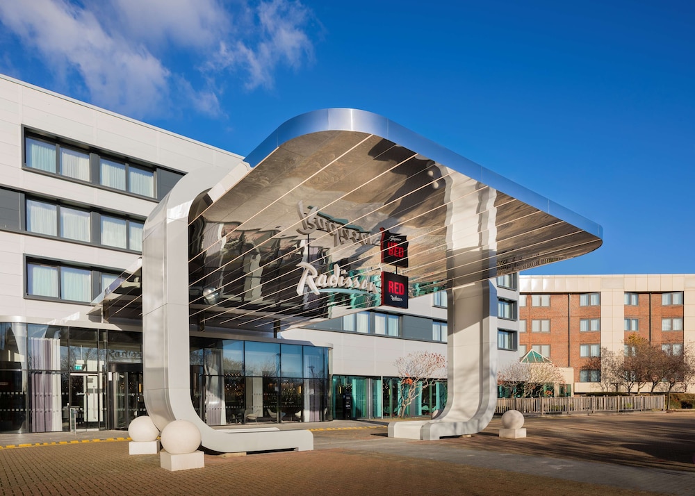 Radisson Hotel and Conference Centre London Heathrow in LONDON