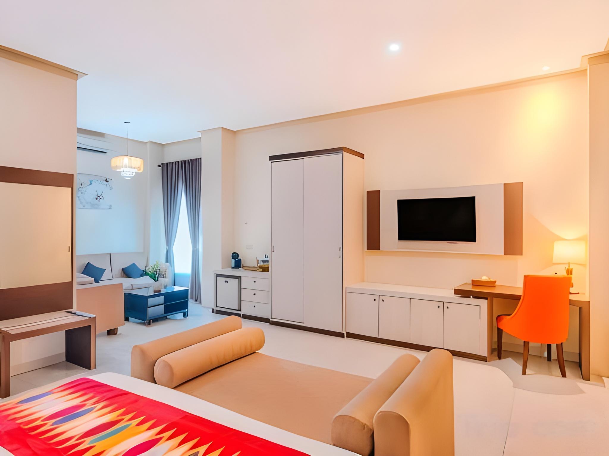 HOTEL PURI INDAH & CONVENTION 75/99