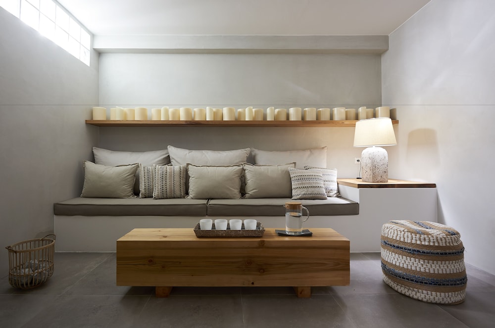 Santa Maria Luxury Suites 14/32