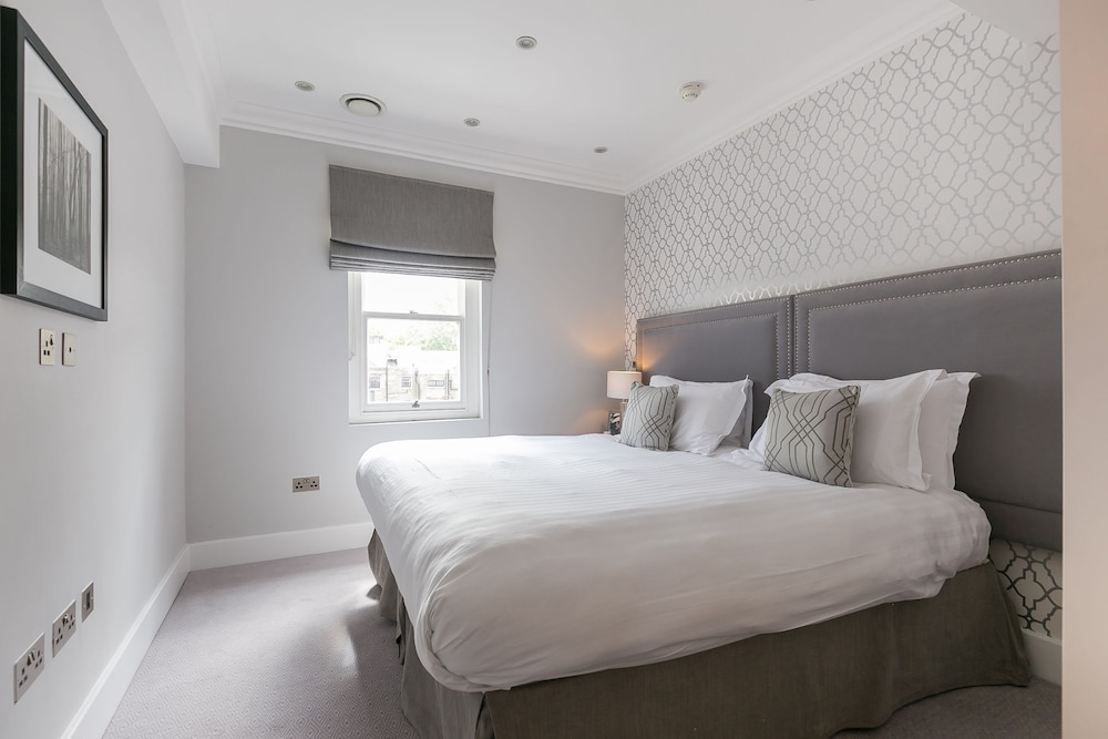 Chilworth Court 22/74