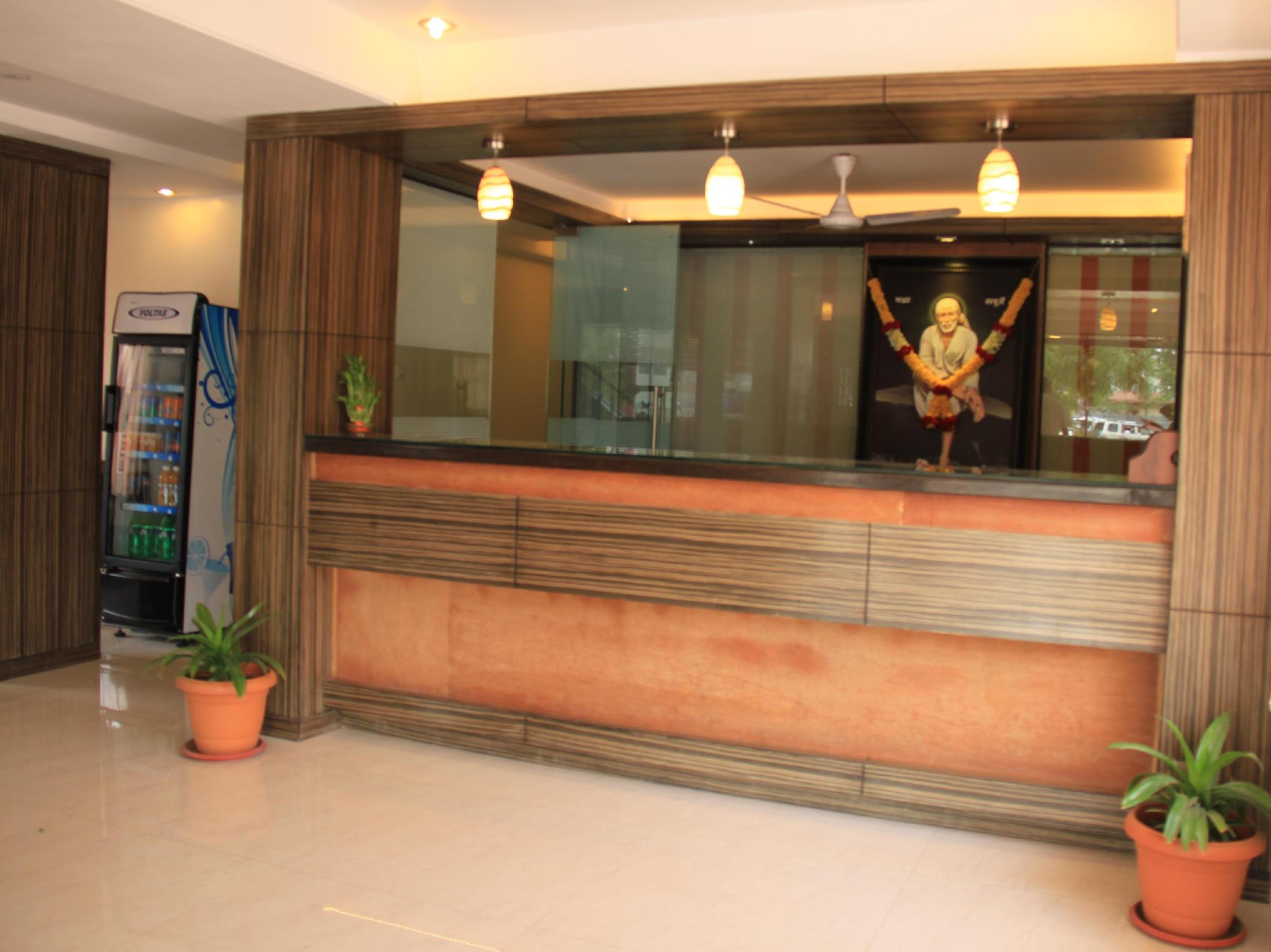 Hotel Sai Gurusthan 10/70