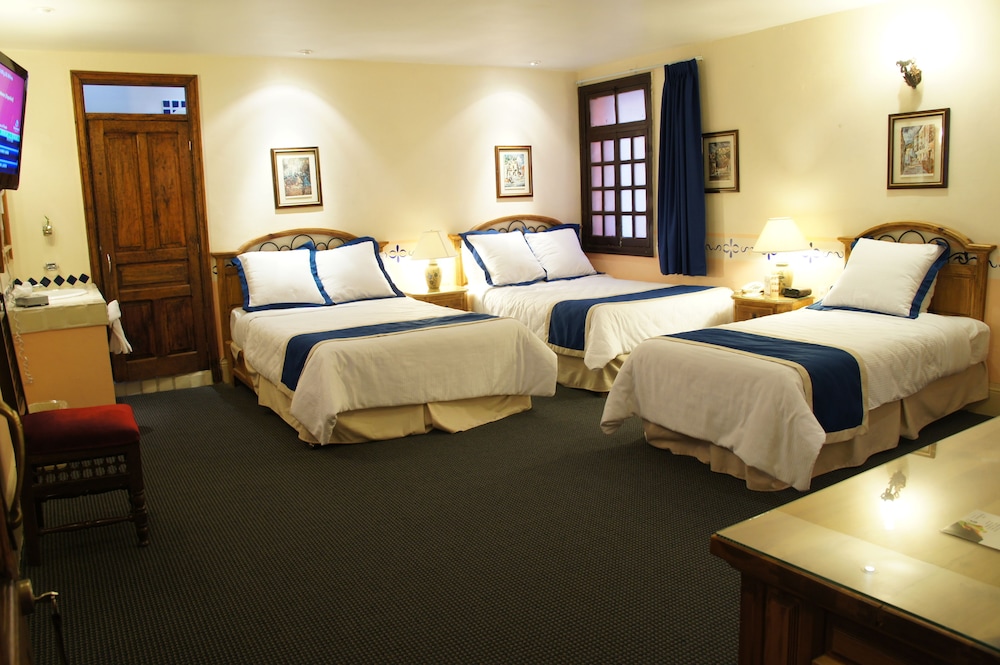 HOTEL POSADA SANTA FE 25/50