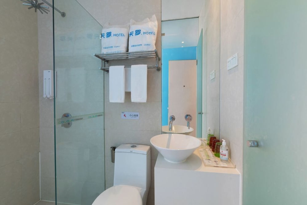 Colour Inn Shenzhen Dongmen Branch 64/66