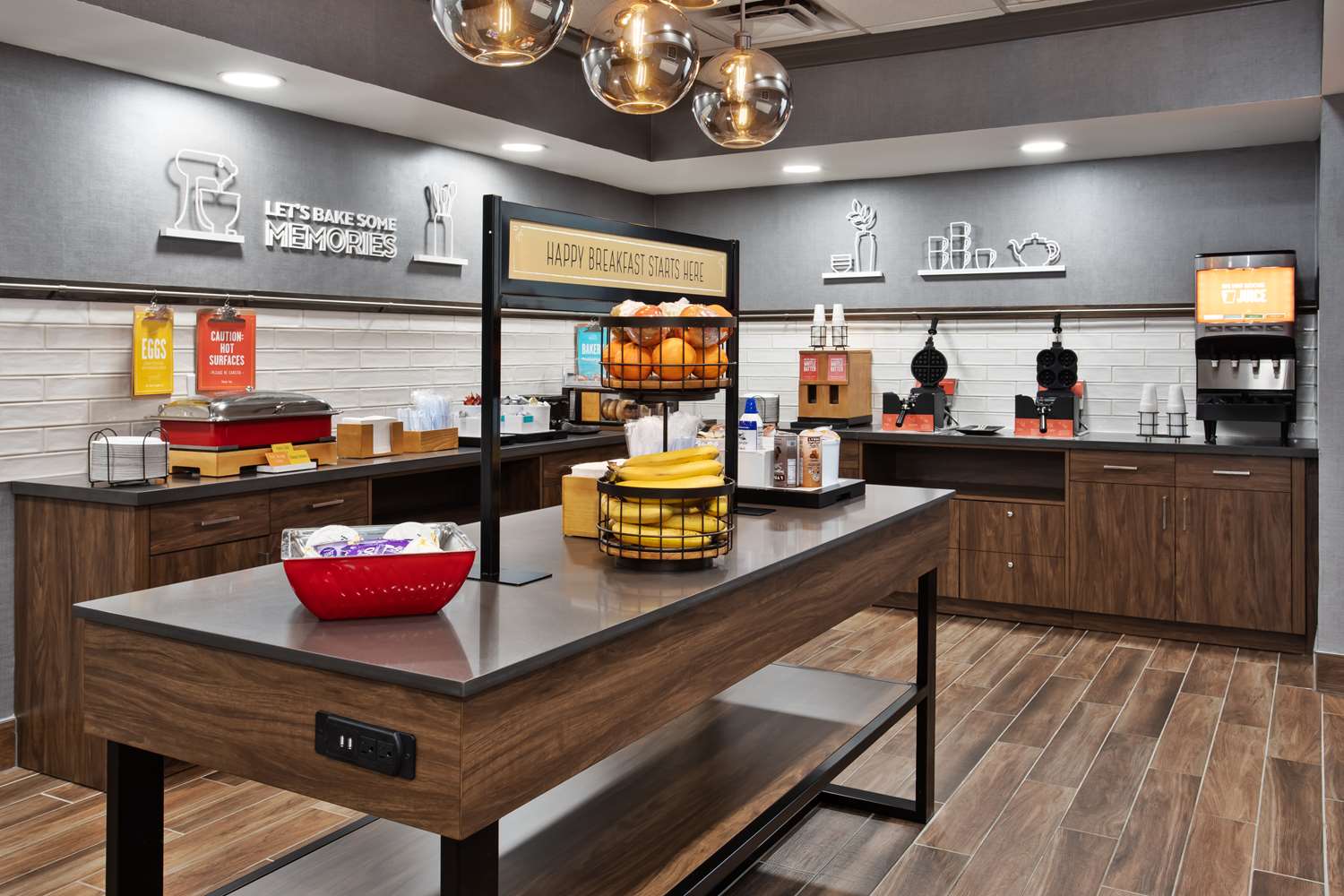 restaurant cafeteria