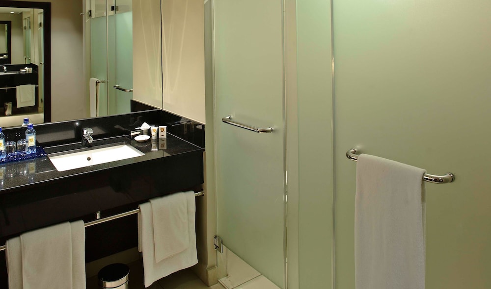 Eka Hotel 25/69
