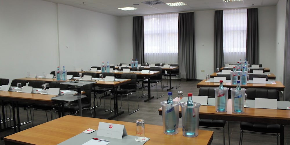 ACHAT Hotel Frankfurt Maintal 42/50