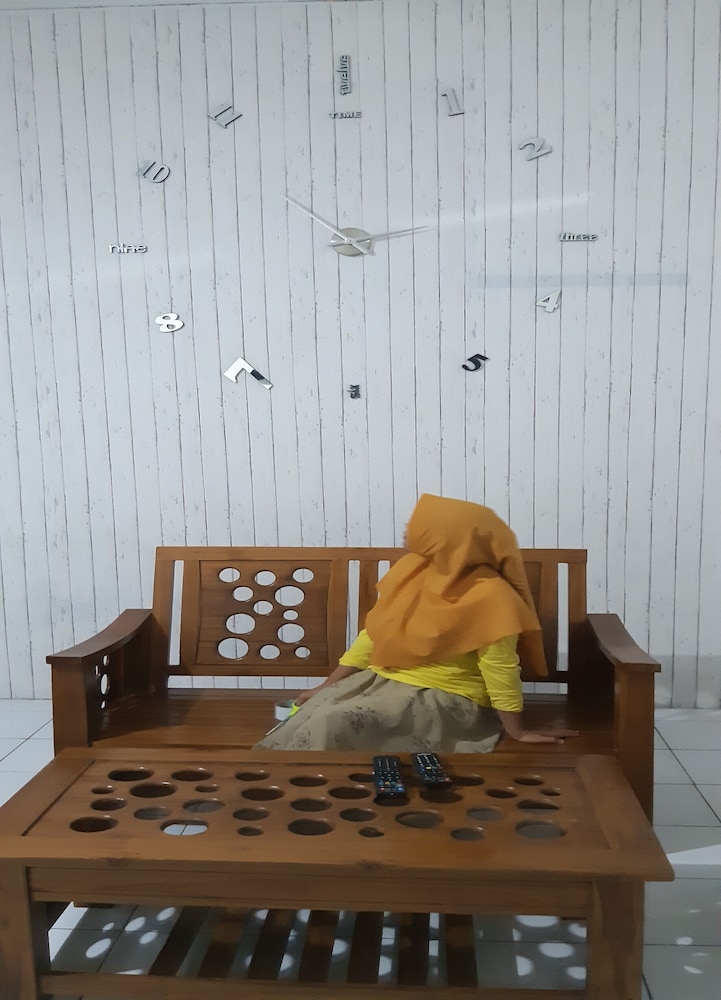 Ndalem Diajeng Homestay 5/25