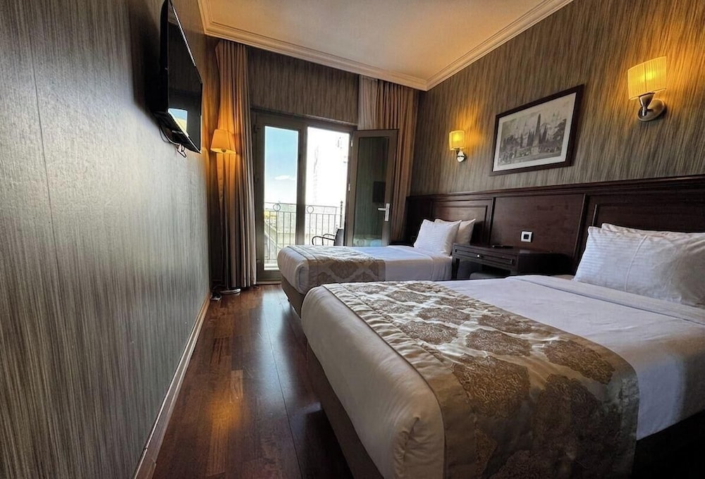 Crestium Taksim Prive & Spa 24/62