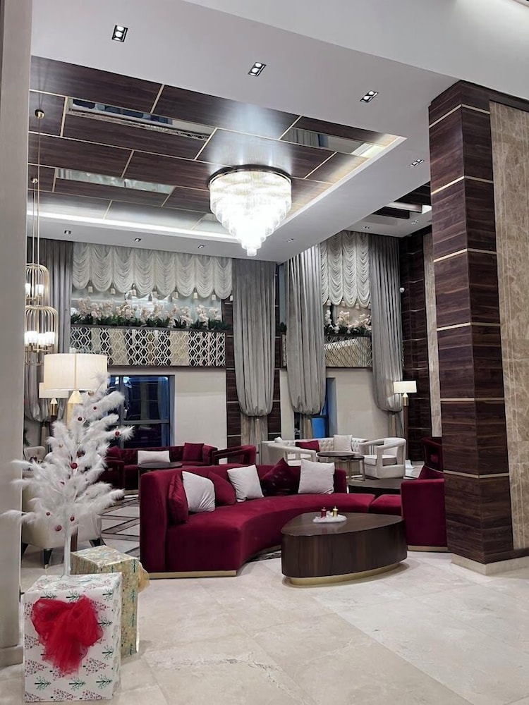 Golden Rose Hotel & Spa 28/32