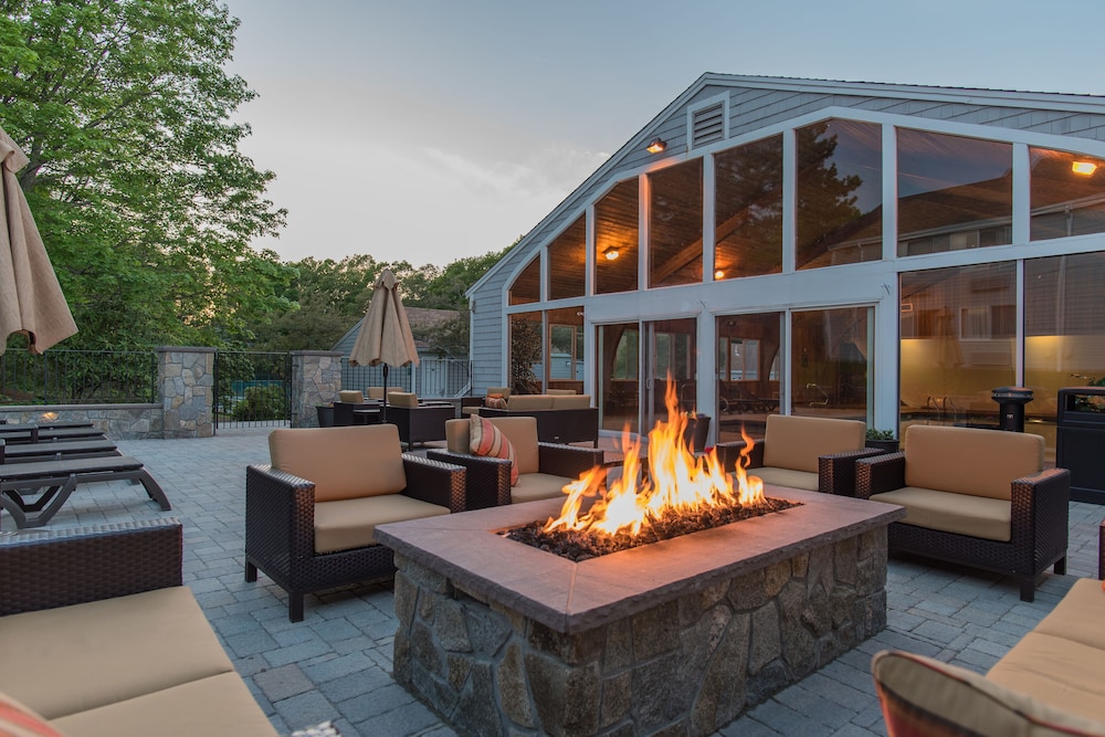 Rockport Inn And Suites 33/52
