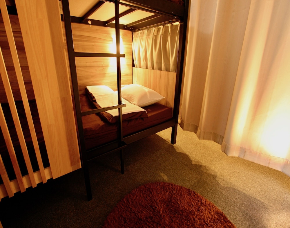 Namba Guesthouse HIVE - Hostel 44/65