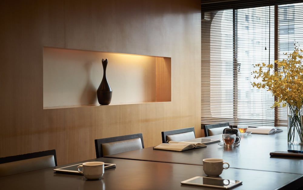 Royal Inn Taipei Nanxi Mrt Zhongshan Station 56/66