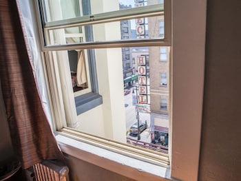 Winsor Hotel 3/25