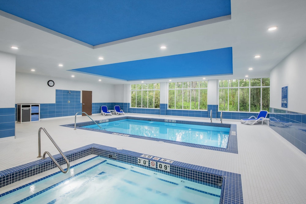 FOUR POINTS BY SHERATON GRANDE PRAIRIE 4/36