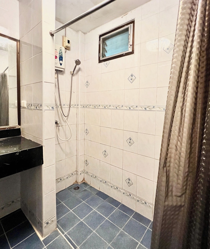 Mae Salong Villa 50/50