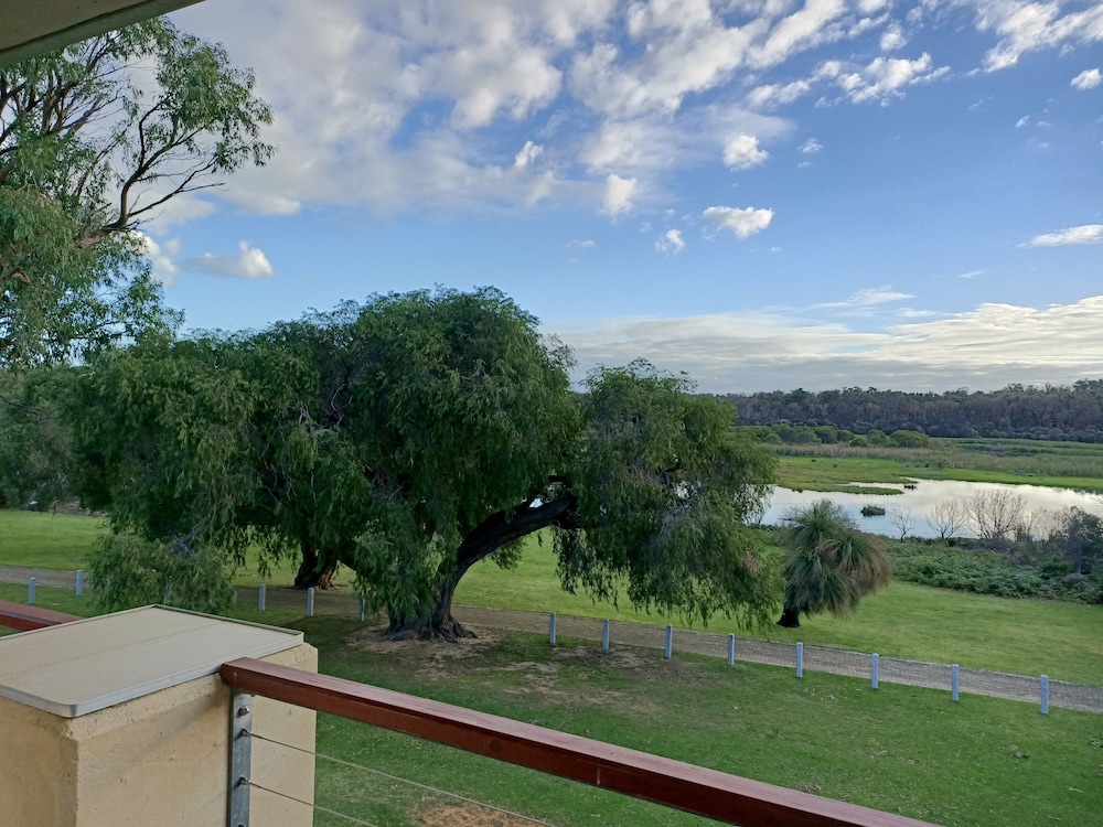 Yanchep Inn 31/41