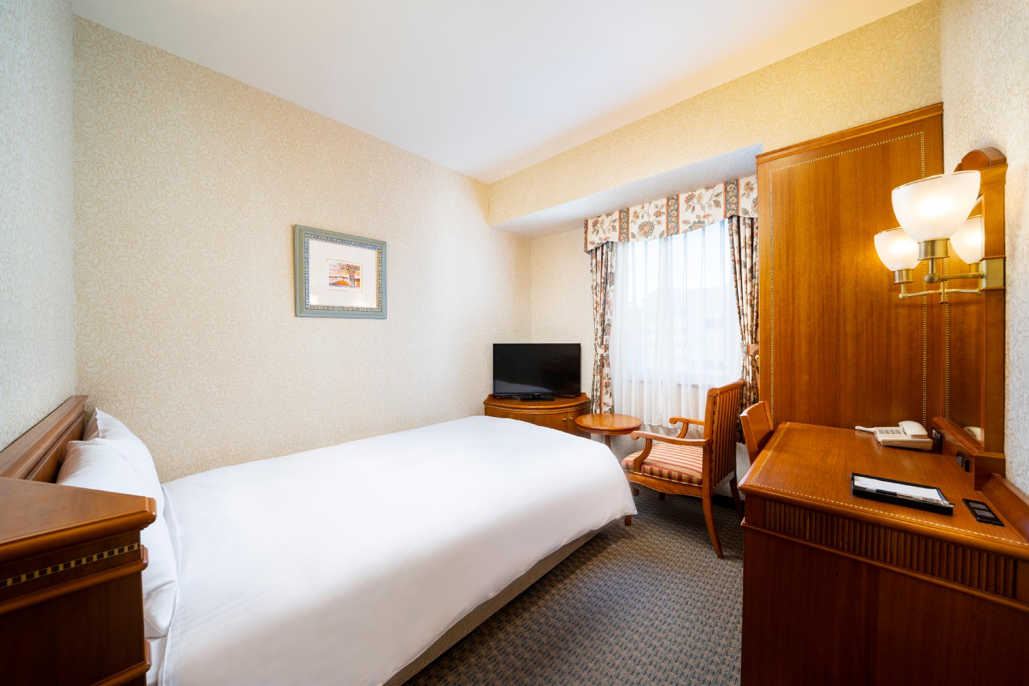 Semi Room, Single, Semi Double Bed