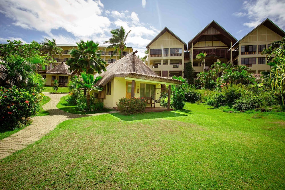 Outrigger Fiji Beach Resort 5/31