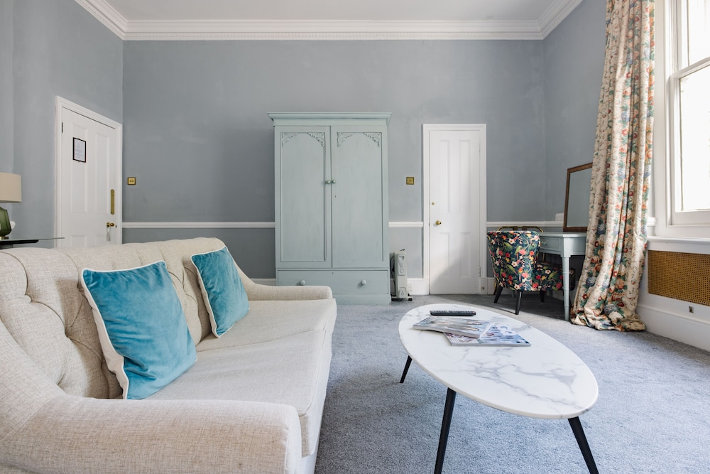Abbey Court Hotel Notting Hill 46/50