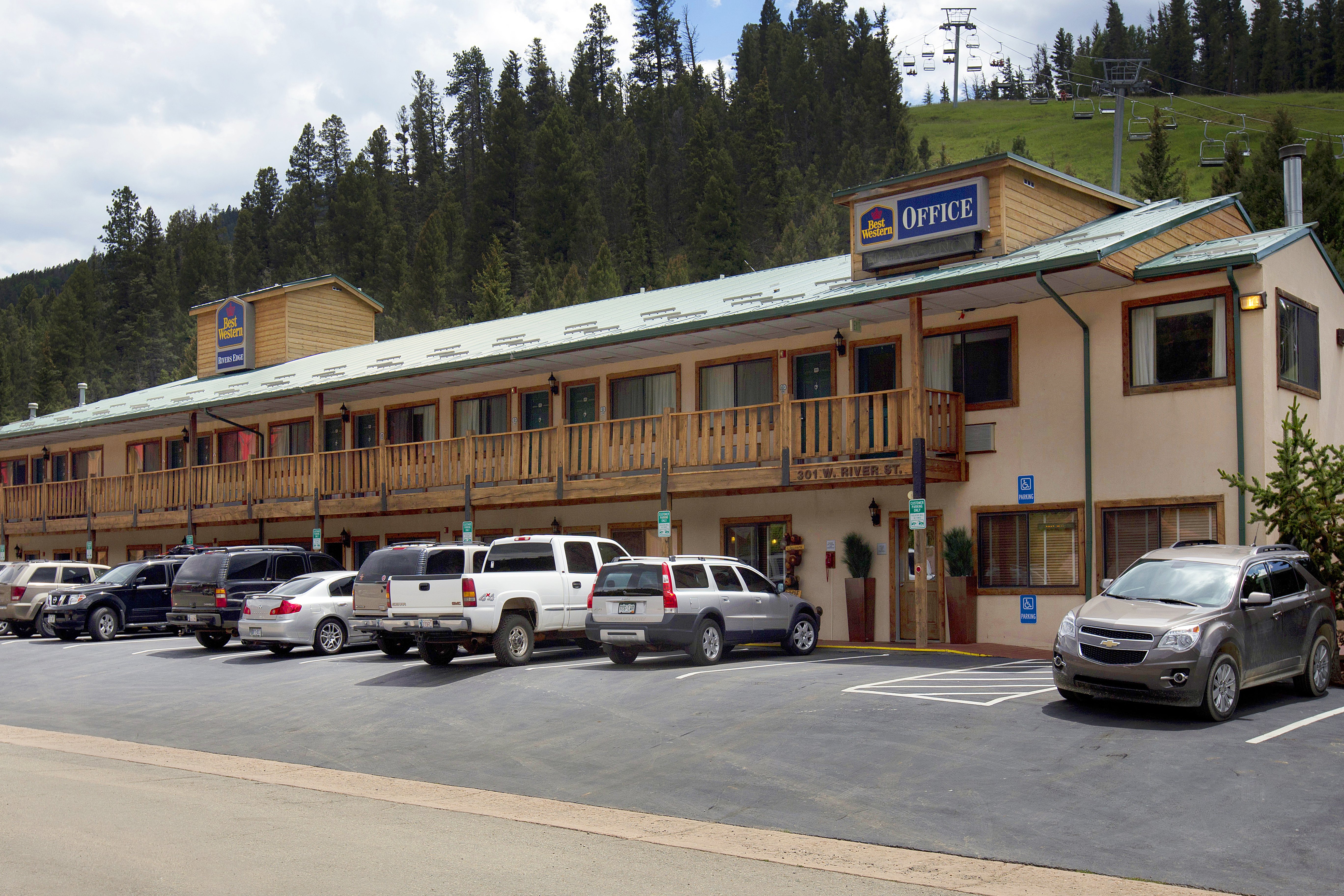 Best Western Rivers Edge 23/31