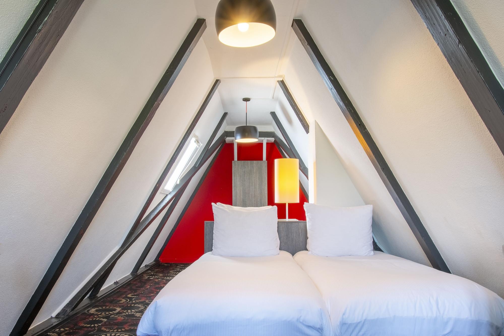 Apartment, Multiple Beds