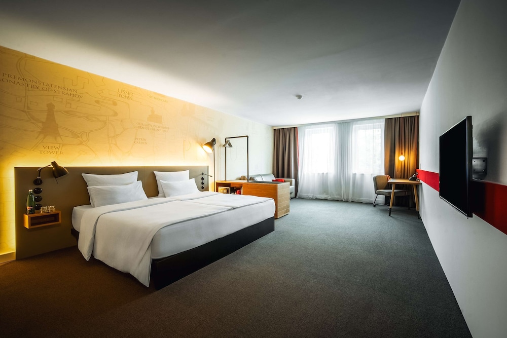 Hotel PULSE8 14/62