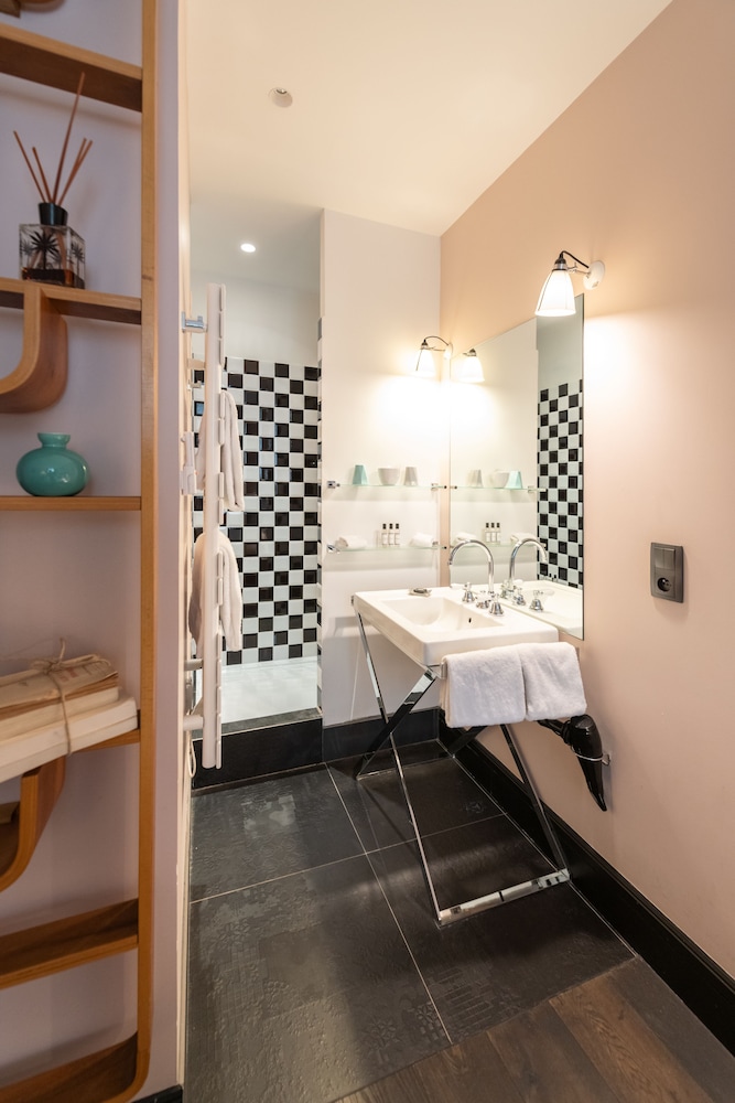 1er Etage Marais 59/61