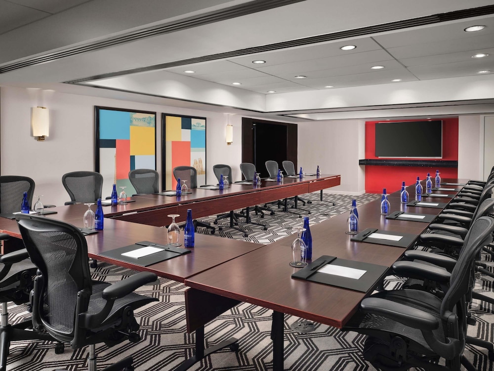Sofitel Washington DC Lafayette Square 77/83