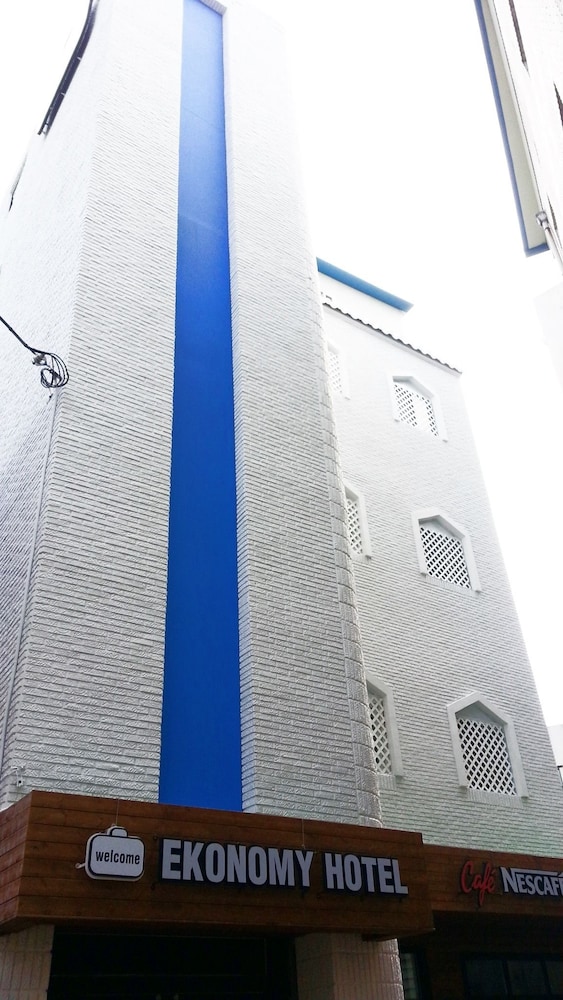 Ekonomy Hotel Gumi 1/30