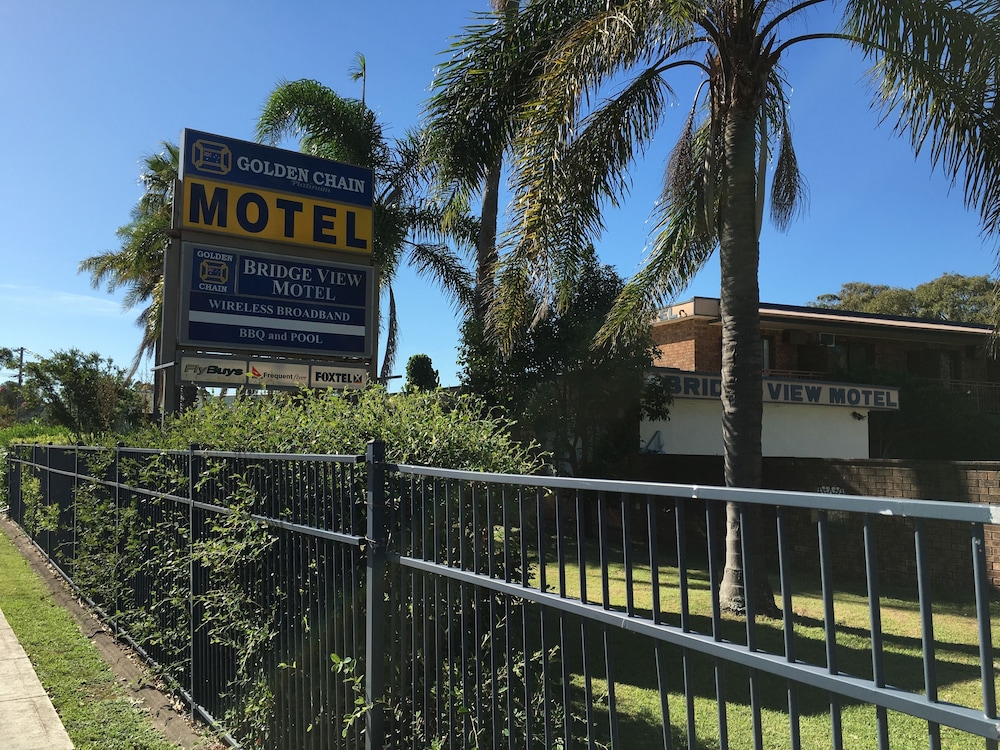Bridge View Motel 3/50