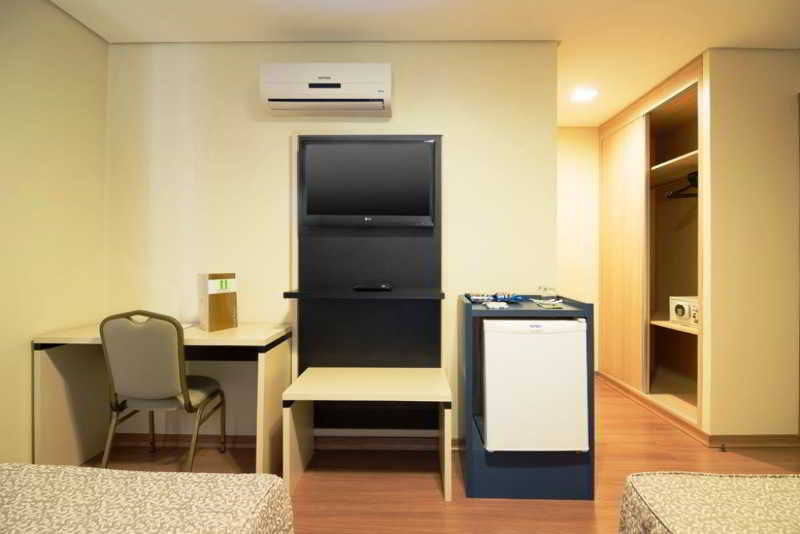 Financial Hotel BHZ 15/18