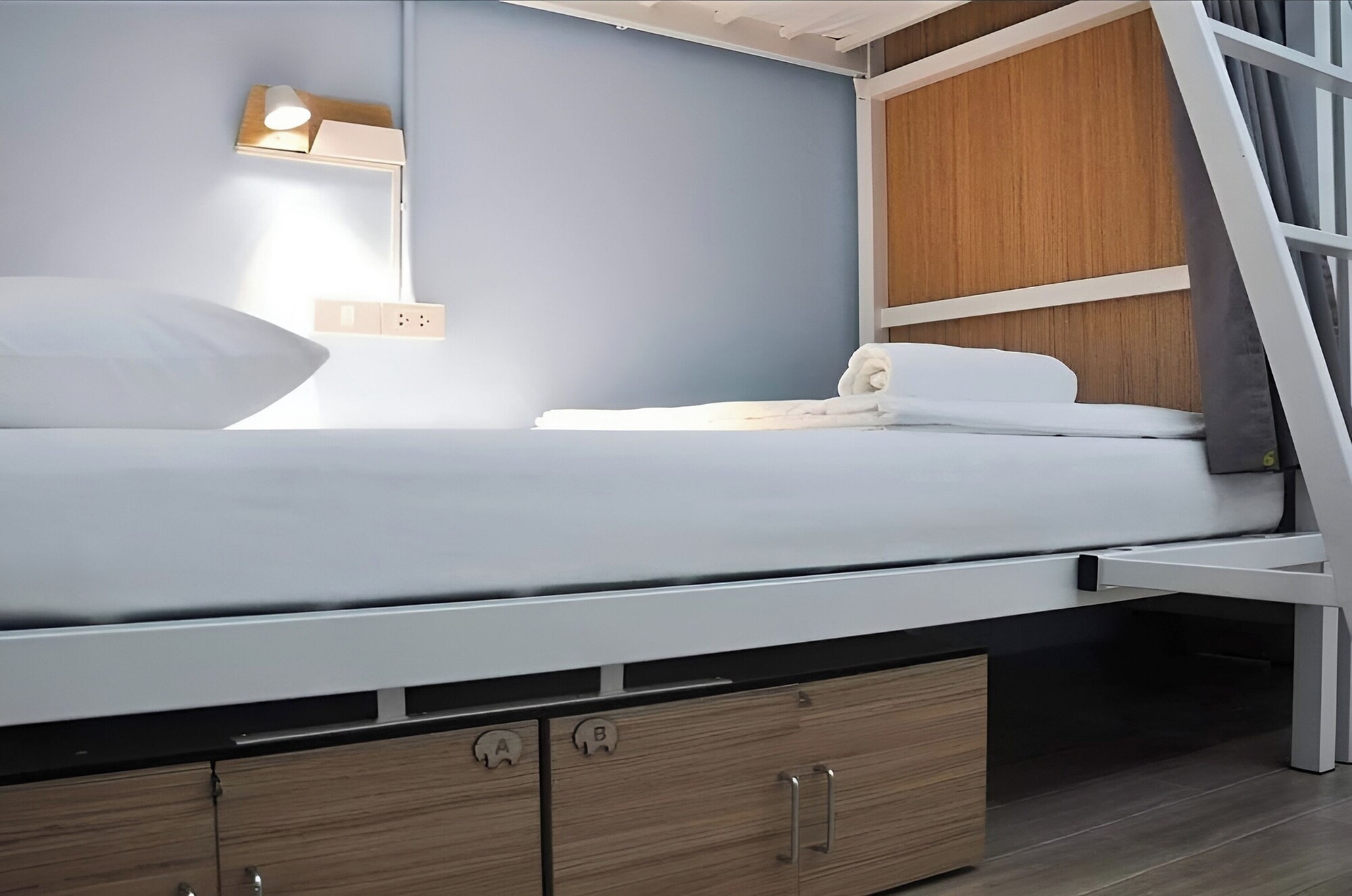 MIXED DORM, 6 BEDS