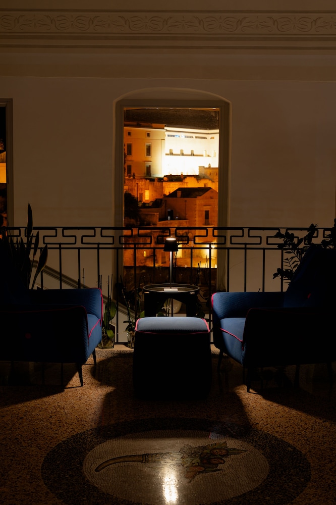 Lo Stemma Luxury Boutique Hotel 40/60
