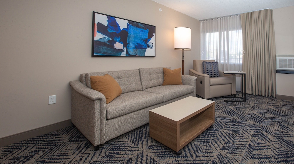 Candlewood Suites Cleveland South Independence 30/47
