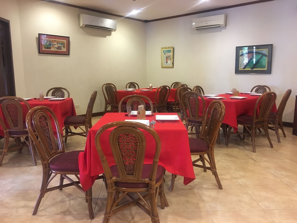 Hotel Tropika 36/49