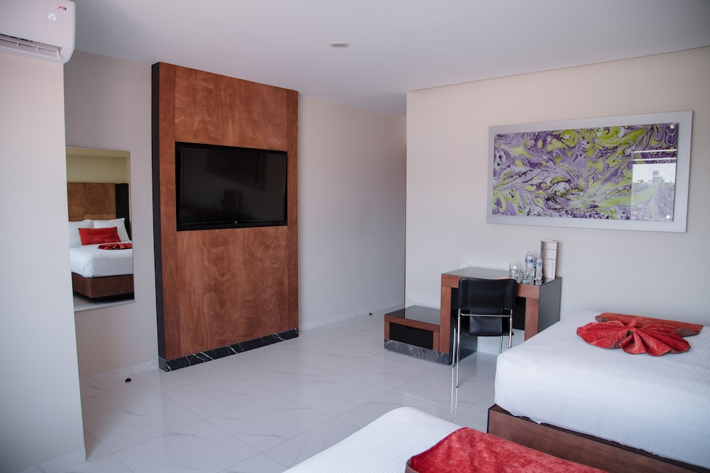 Hotel Dali Ejecutivo 23/86