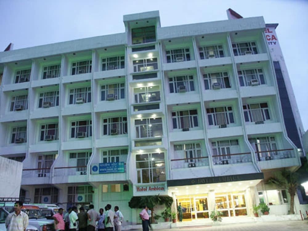 Hotel Ambica 4/40