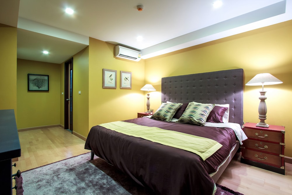 Rocco Huahin Condominium 24/76