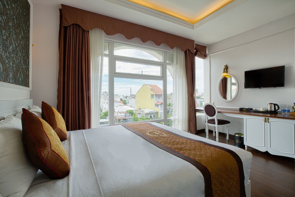 SEA PHOENIX HOTEL 18/76