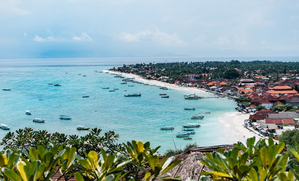 Batu Karang Lembongan Resort and Spa 83/85
