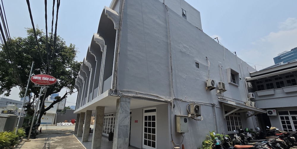 Hotel Tugu Asri 12/15