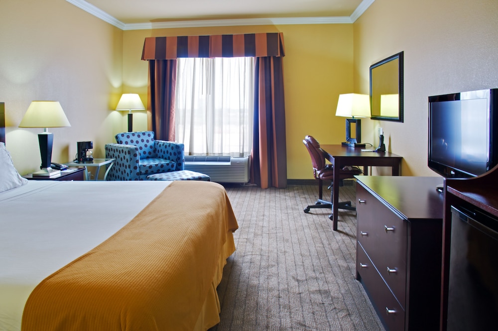 Holiday Inn Express Hotel Suites Natchitoches 25/56